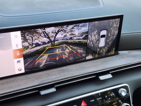 New 2026 Genesis GV80 2.5T Prestige image 12