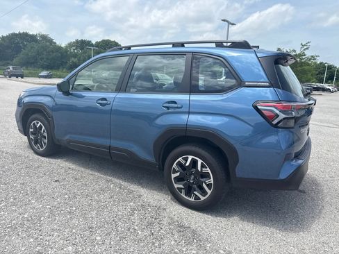 Certified 2025 Subaru Forester AWD/4WD image 18