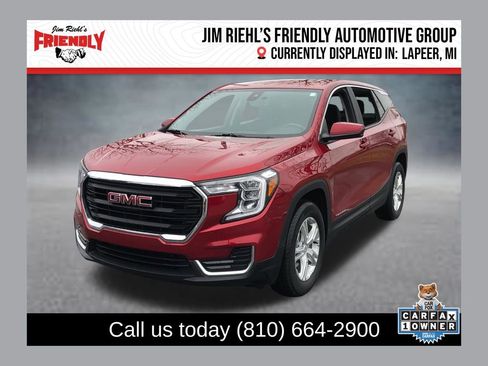 Used 2023 GMC Terrain SLE image 1