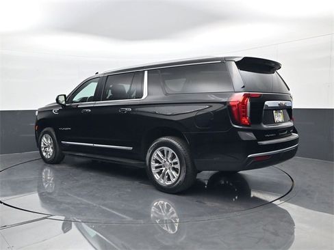Used 2024 GMC Yukon XL SLT image 7