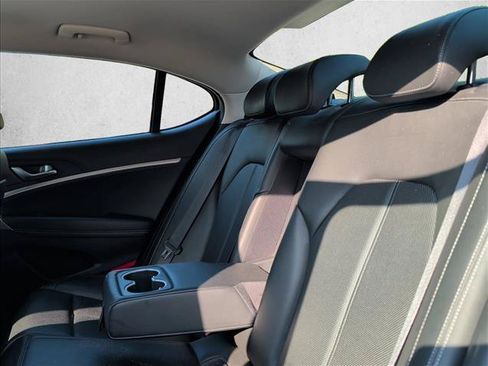 Used 2025 Genesis G70 2.5T RWD image 24
