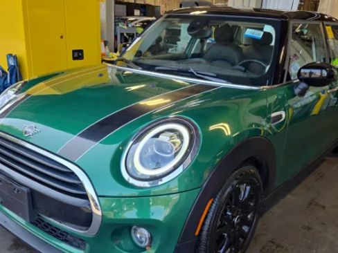 Used 2020 MINI Cooper 4-Door Hardtop w/ Storage Package FWD image 2