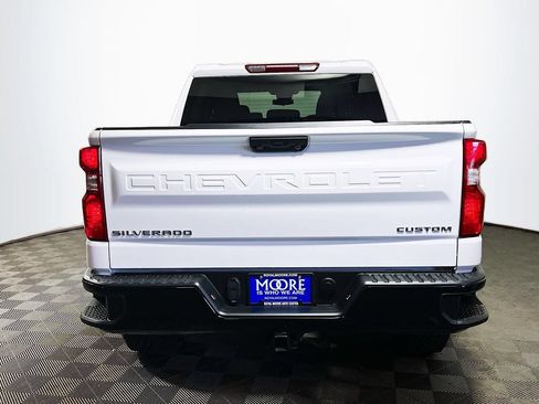 Used 2025 Chevrolet Silverado 1500 Custom Trail Boss AWD/4WD image 6