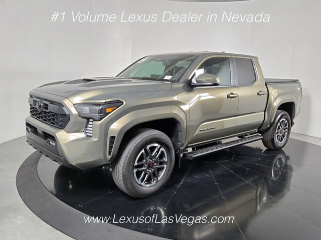 Used 2024 Toyota Tacoma TRD Sport w/ TRD Sport Upgrade Package AWD/4WD image 2