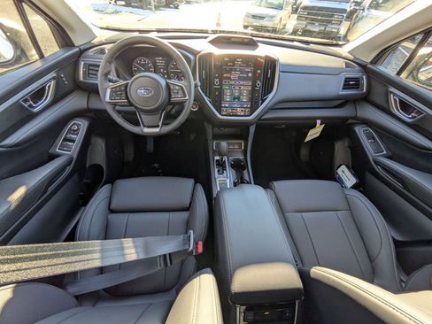 New 2025 Subaru Ascent Limited image 12