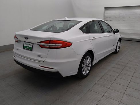 Used 2019 Ford Fusion SE FWD image 9