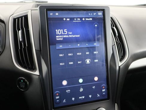 Used 2023 Ford Edge SEL image 29