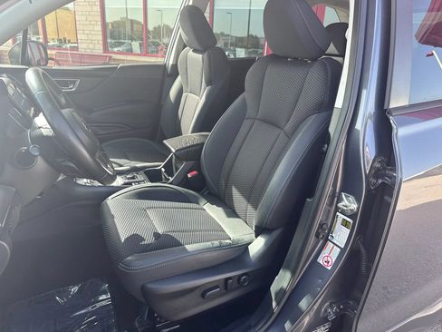 Used 2020 Subaru Forester Premium AWD/4WD image 10