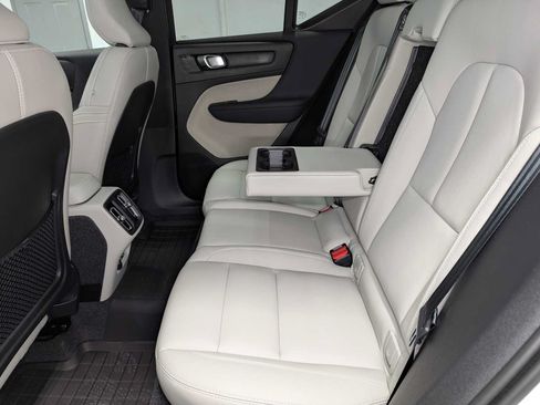 Used 2025 Volvo XC40 B5 Plus w/ Protection Package Premier AWD/4WD image 23