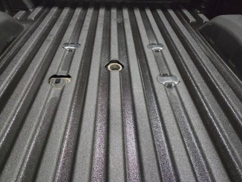 Used 2022 GMC Sierra 2500 Denali image 32