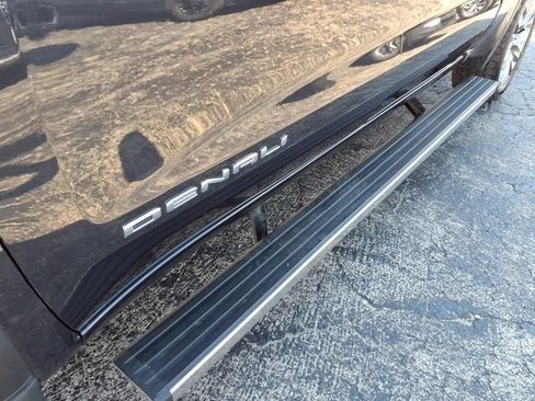 Used 2023 GMC Sierra 1500 Denali AWD/4WD image 17