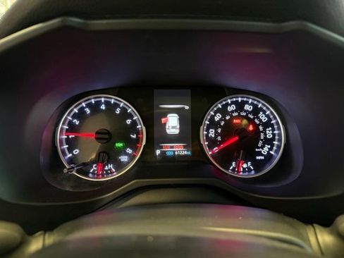 Used 2020 Toyota RAV4 XLE Premium image 13