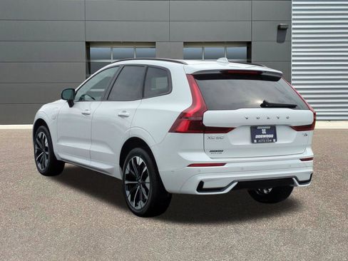 New 2026 Volvo XC60 T8 Plus w/ Climate Package AWD/4WD image 5