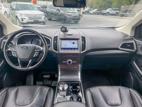 Used 2019 Ford Edge Titanium AWD/4WD image 8
