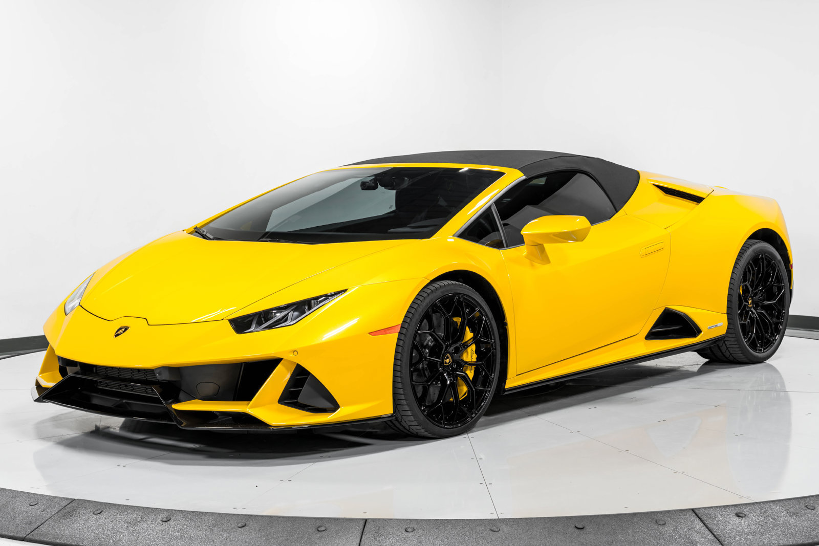 Used 2024 Lamborghini Huracan EVO AWD/4WD image 45