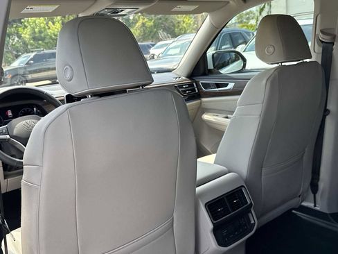 Used 2026 Volkswagen Atlas SEL Premium R-Line AWD/4WD image 33