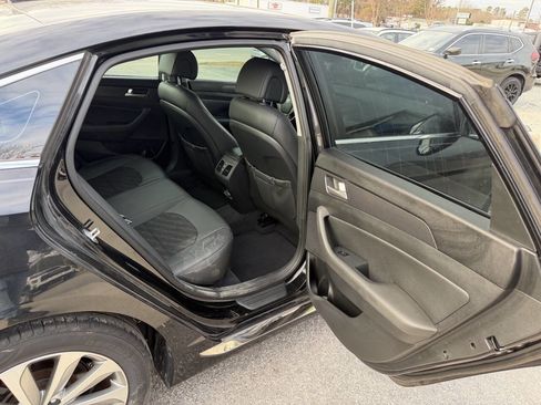 Used 2016 Hyundai Sonata Sport w/ Option Group 02 image 16