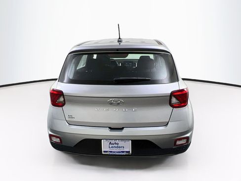 Used 2023 Hyundai Venue SE w/ Cargo Package FWD image 6