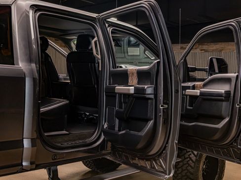 Used 2017 Ford F250 Lariat w/ Lariat Ultimate Package image 33