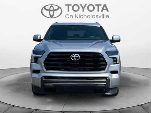 Used 2025 Toyota Sequoia SR5 AWD/4WD image 9
