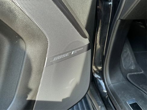 Used 2025 GMC Yukon XL AT4 Ultimate image 31