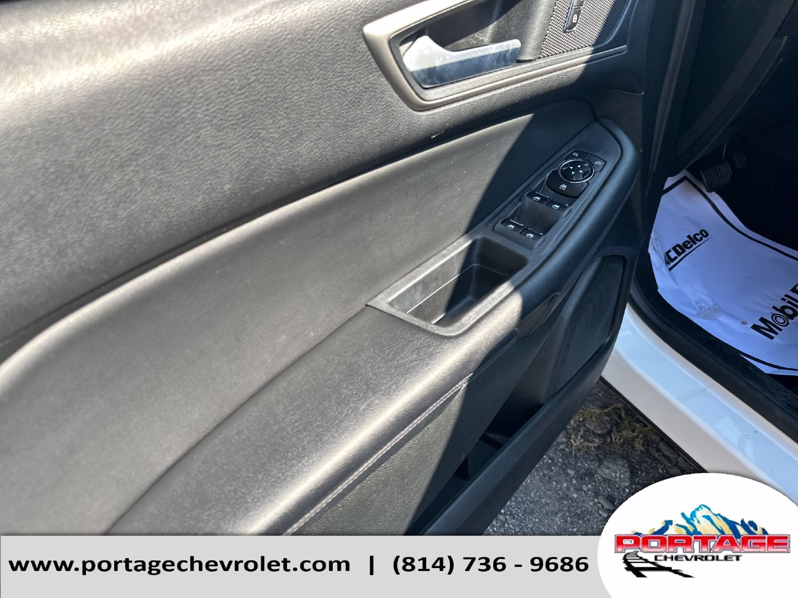 Used 2023 Ford Edge SEL AWD/4WD image 9