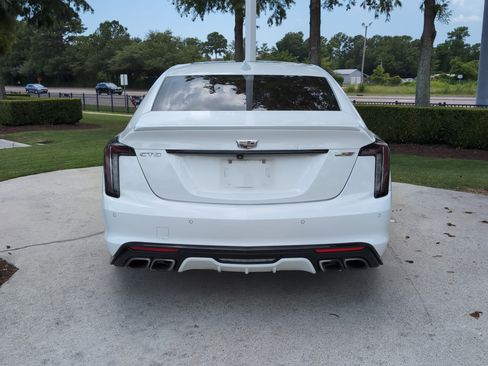 Used 2021 Cadillac CT5 V w/ Premium Package RWD image 9