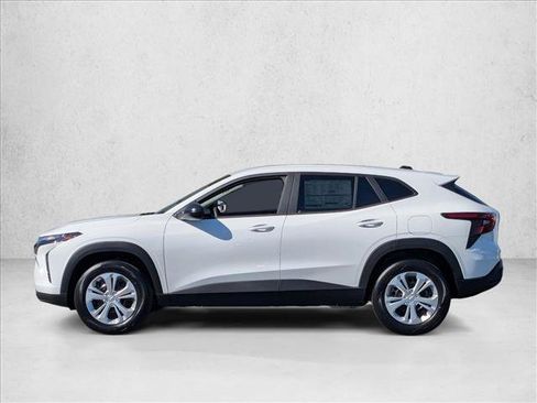 New 2026 Chevrolet Trax LS w/ Driver Confidence Package FWD image 5