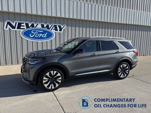 Used 2025 Ford Explorer Platinum w/ LUX Leather Package image 1