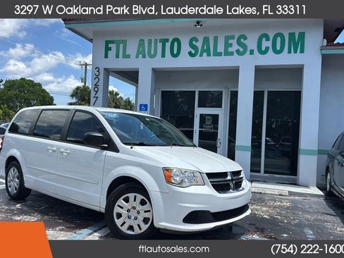 Used 2017 Dodge Grand Caravan SE w/ Power Window Group FWD image 2