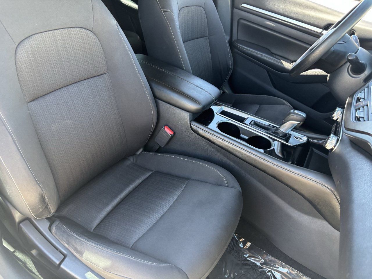 Used 2023 Nissan Altima 2.5 SV FWD image 8