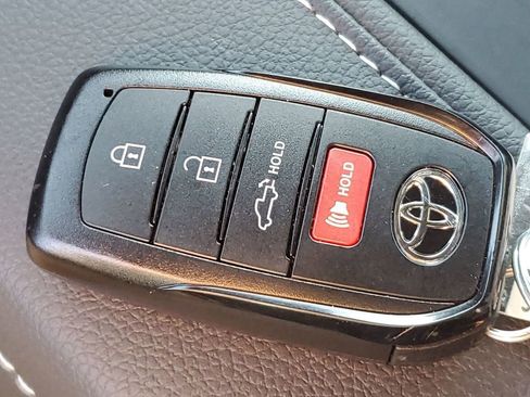 Used 2026 Toyota Tundra Limited image 39