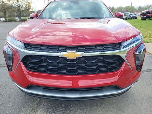 New 2026 Chevrolet Trax LT image 6