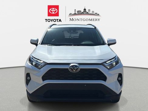 Used 2025 Toyota RAV4 XLE Premium image 8