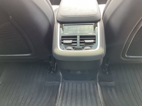 New 2026 Volvo XC90 B6 Plus w/ Protection Package AWD/4WD image 18