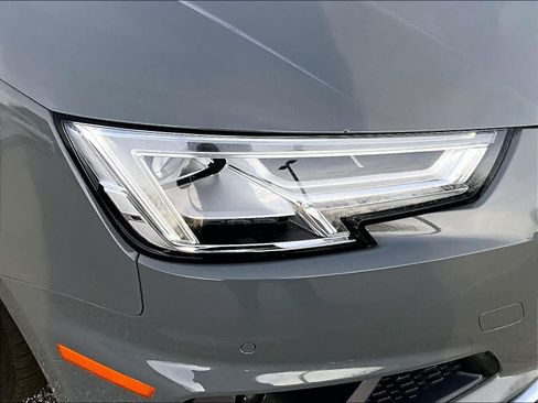 Used 2019 Audi S4 Premium Plus w/ Premium Plus Package AWD/4WD image 32