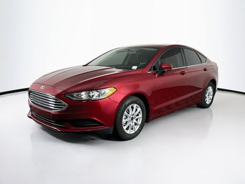 Used 2018 Ford Fusion S FWD image 3