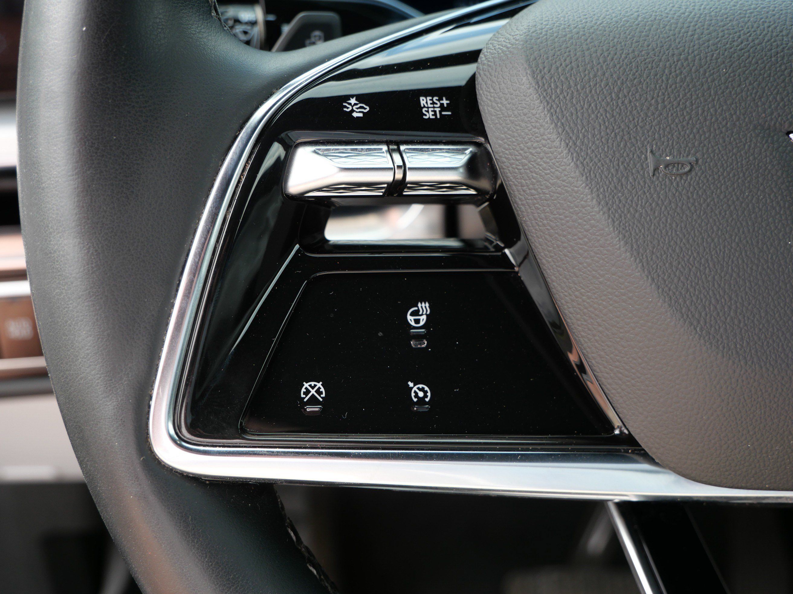 Certified 2024 Cadillac Lyriq Sport AWD/4WD image 27