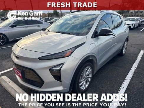 Used 2023 Chevrolet Bolt EUV LT w/ Driver Confidence Package FWD image 1
