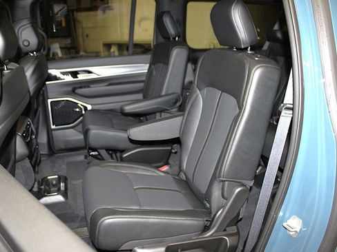 New 2026 Jeep Grand Wagoneer L Limited AWD/4WD image 29