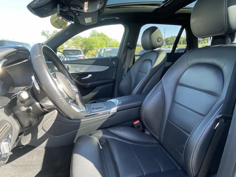 Used 2021 Mercedes-Benz GLC 300 4MATIC w/ AMG Line image 19
