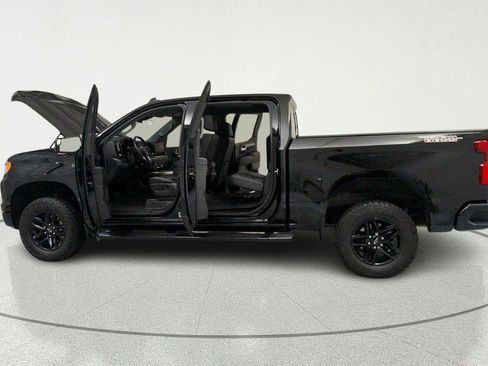 Used 2024 Chevrolet Silverado 1500 LT Trail Boss w/ Convenience Package II AWD/4WD image 10