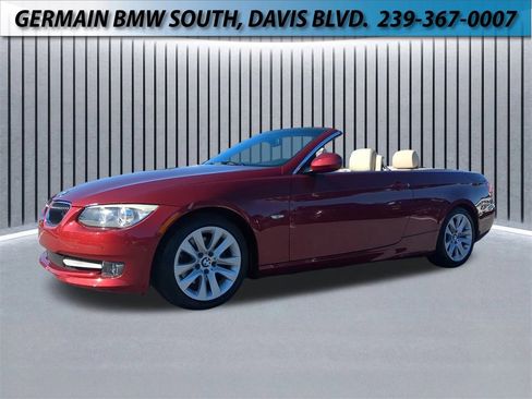 Used 2011 BMW 328i Convertible image 1