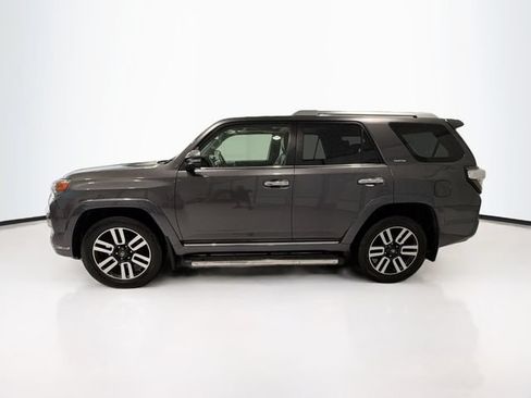Used 2017 Toyota 4Runner Limited AWD/4WD image 4
