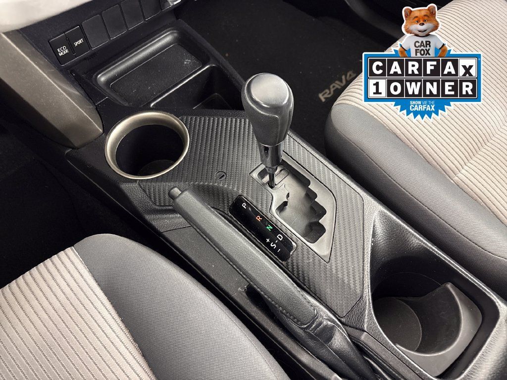 Used 2014 Toyota RAV4 LE AWD/4WD image 29