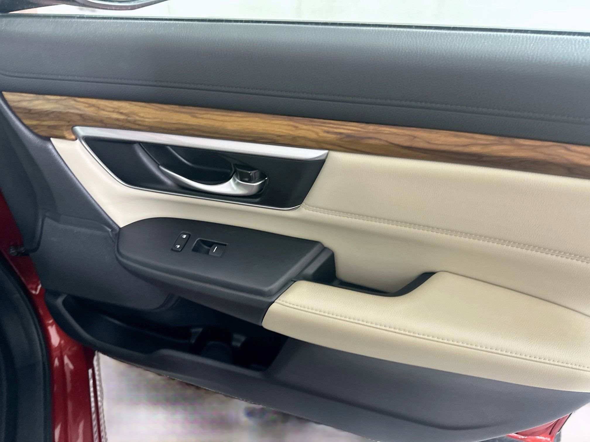 Used 2019 Honda CR-V Touring image 32