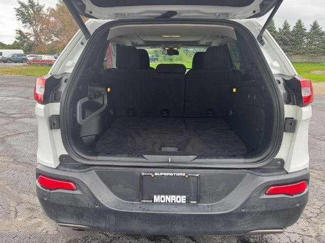 Used 2016 Jeep Cherokee 75th Anniversary FWD image 17