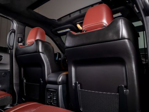 Used 2025 Dodge Durango SRT Hellcat image 30