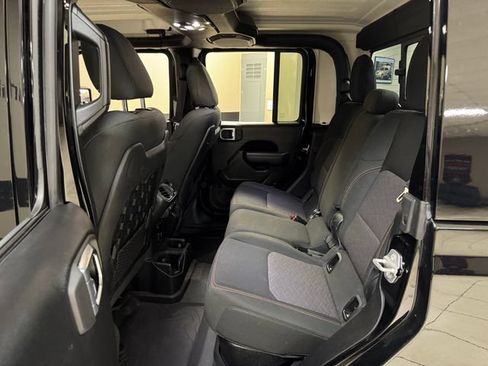 Used 2021 Jeep Gladiator Mojave AWD/4WD image 21