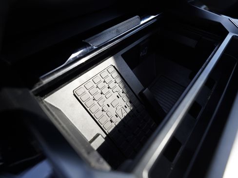 Used 2023 Ford F250 Lariat w/ Lariat Ultimate Package image 38